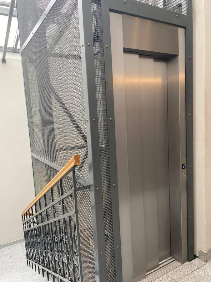Apartamenty Dobra Noc Przy Wawelu 2 Bedrooms Krakkó Kültér fotó