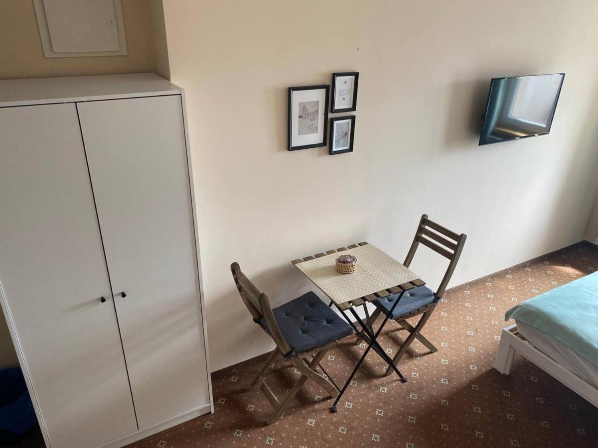 Apartamenty Dobra Noc Przy Wawelu 2 Bedrooms Krakkó Kültér fotó