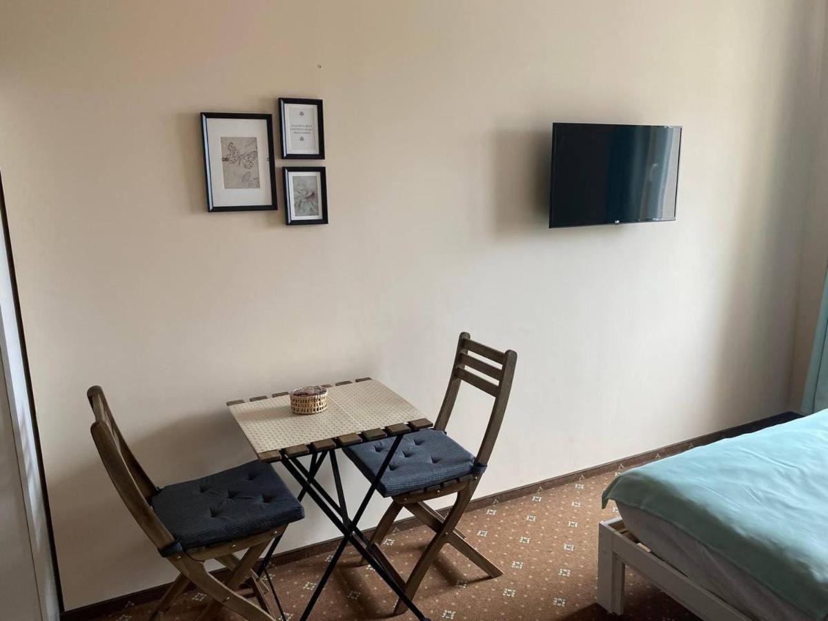 Apartamenty Dobra Noc Przy Wawelu 2 Bedrooms Krakkó Kültér fotó