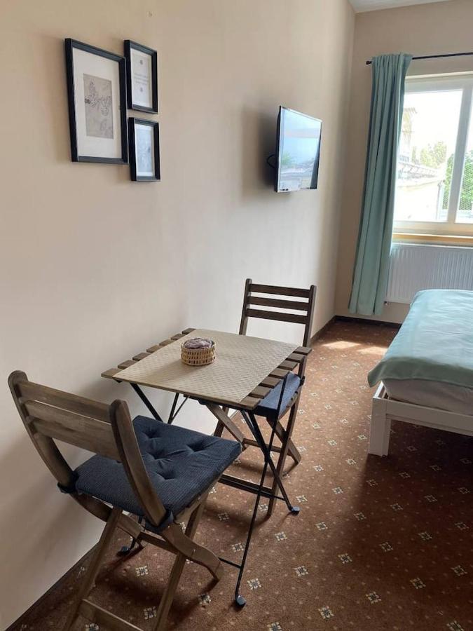 Apartamenty Dobra Noc Przy Wawelu 2 Bedrooms Krakkó Kültér fotó